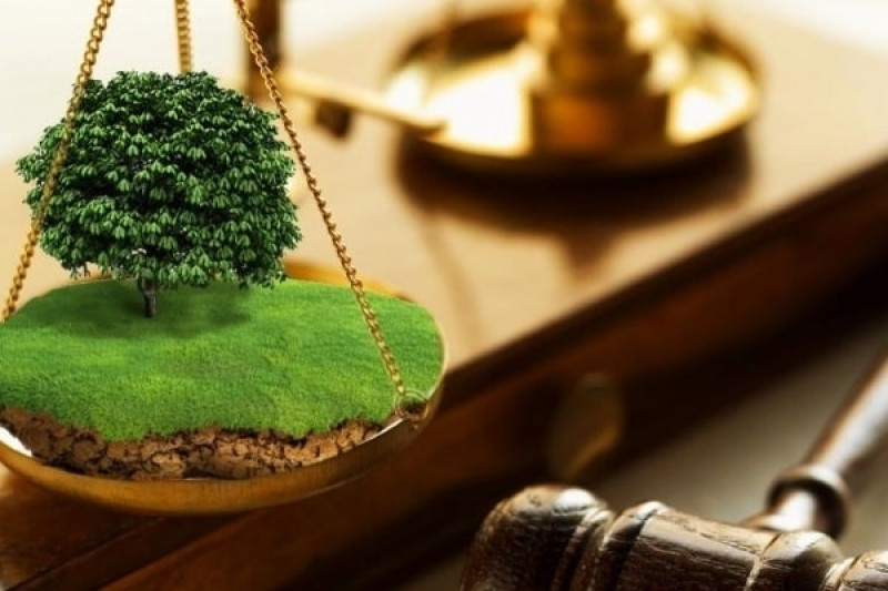 Advokat-po-zemelnym-sporam-v-Moskve